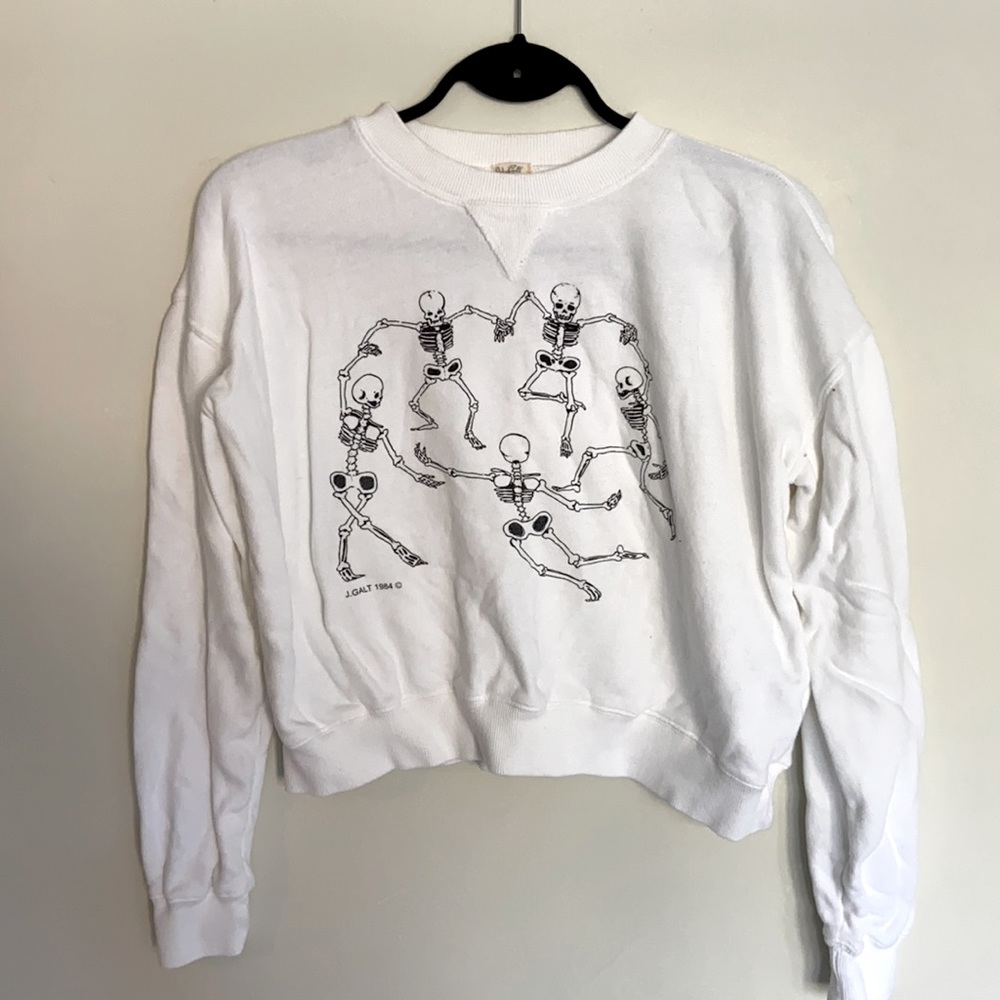 Brandy Melville Cropped Skulls sweater